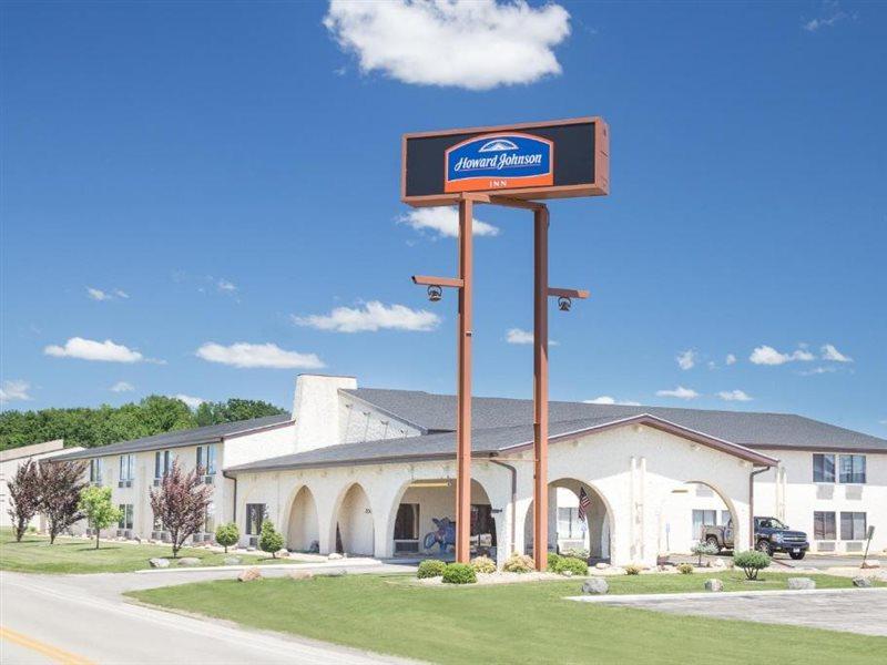 Howard Johnson By Wyndham Appleton Exterior foto